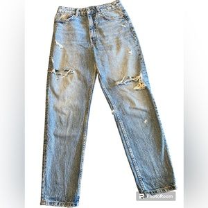 Zara Straight Leg High-Rise Distressed Jeans Size 6
